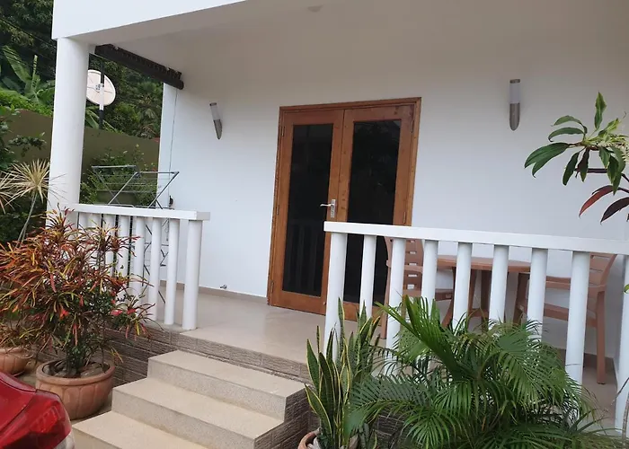La Maison Hibiscus Self Catering