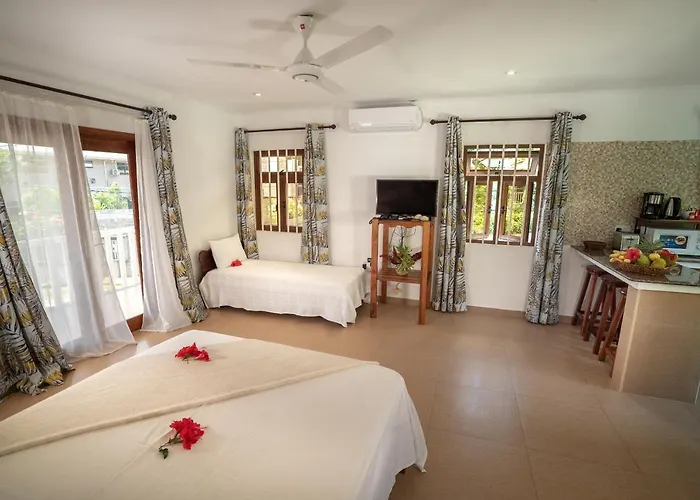 Apartment La Maison Hibiscus Self Catering