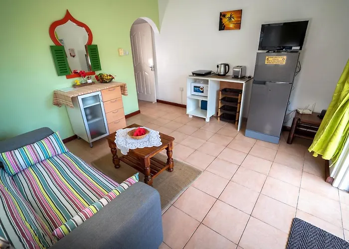 La Maison Hibiscus Self Catering