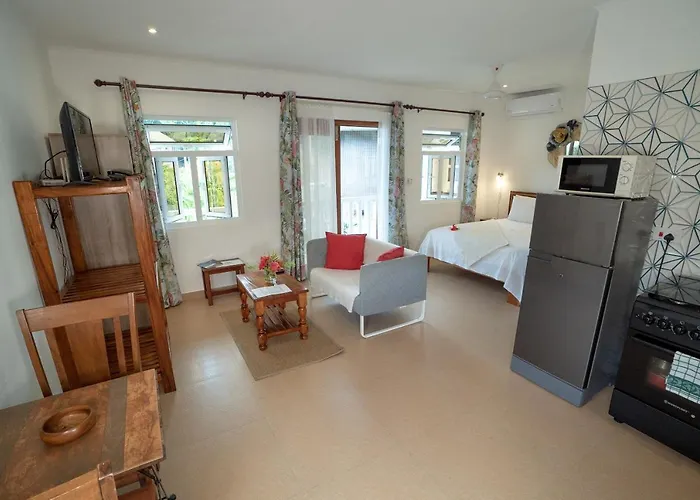 Apartment La Maison Hibiscus Self Catering Beau Vallon (Mahe)