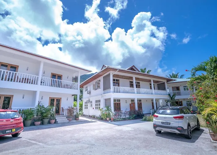 La Maison Hibiscus Self Catering Beau Vallon (Mahe)