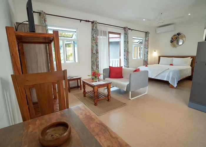 La Maison Hibiscus Self Catering * Beau Vallon (Mahe)