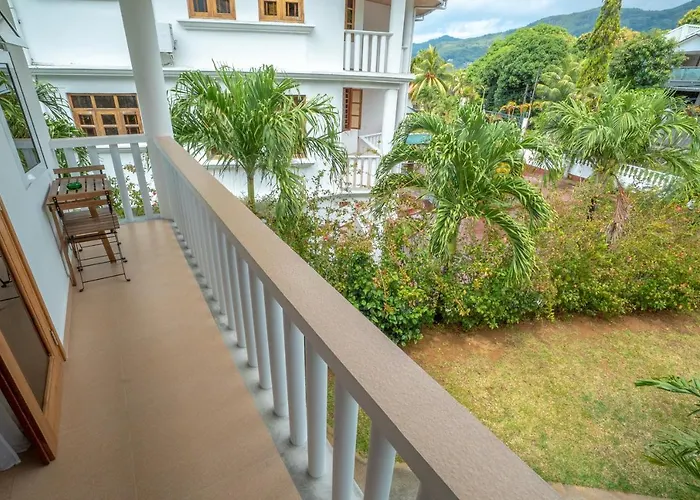 La Maison Hibiscus Self Catering *