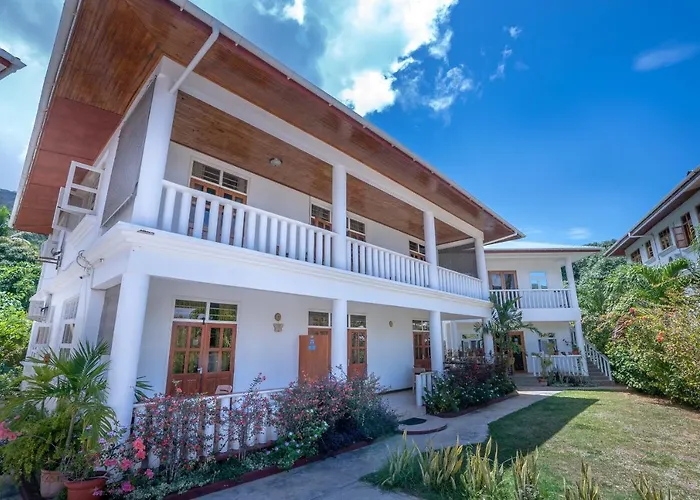 La Maison Hibiscus Self Catering Beau Vallon (Mahe)