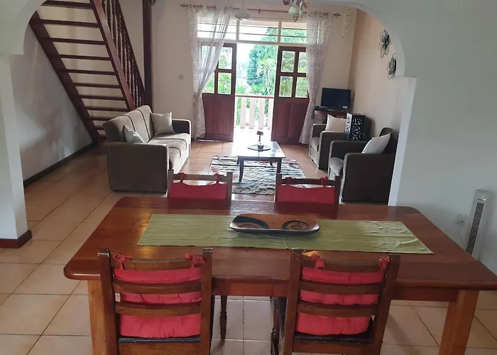 La Maison Hibiscus Self Catering