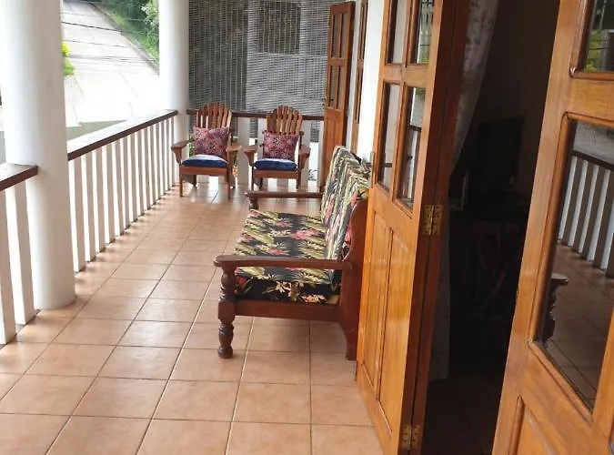 La Maison Hibiscus Self Catering