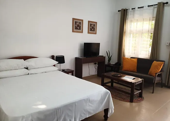 La Maison Hibiscus Self Catering * Beau Vallon (Mahe)