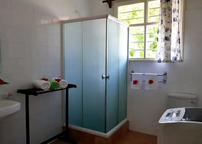 La Maison Hibiscus Self Catering Apartment *