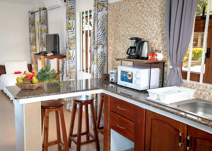 La Maison Hibiscus Self Catering Beau Vallon (Mahe)