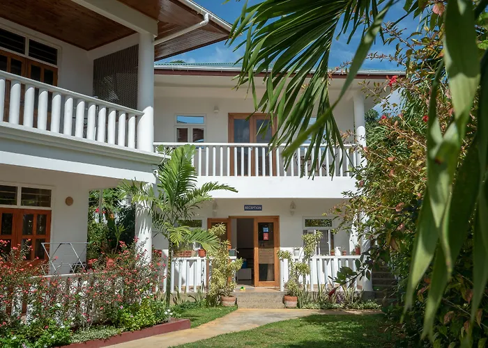 La Maison Hibiscus Self Catering Beau Vallon (Mahe)
