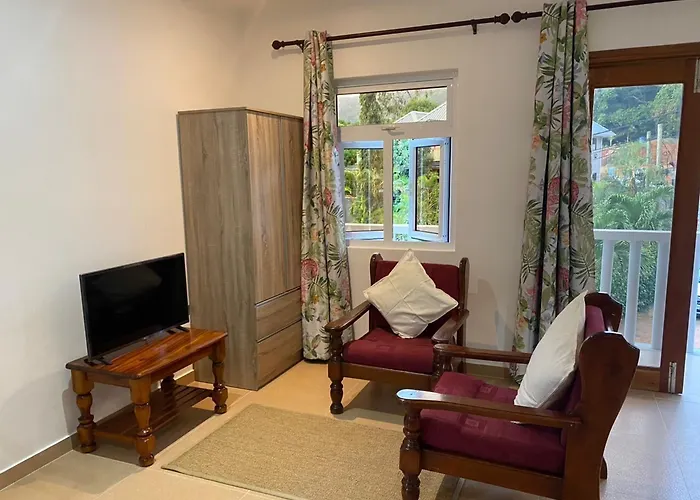 La Maison Hibiscus Self Catering Beau Vallon (Mahe)