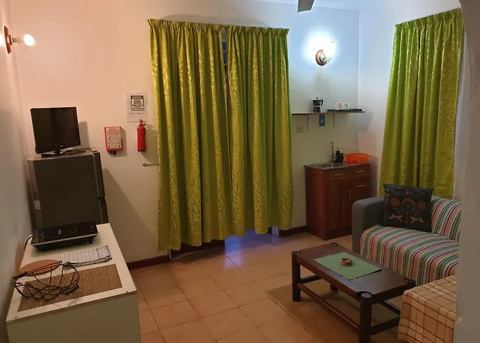 La Maison Hibiscus Self Catering